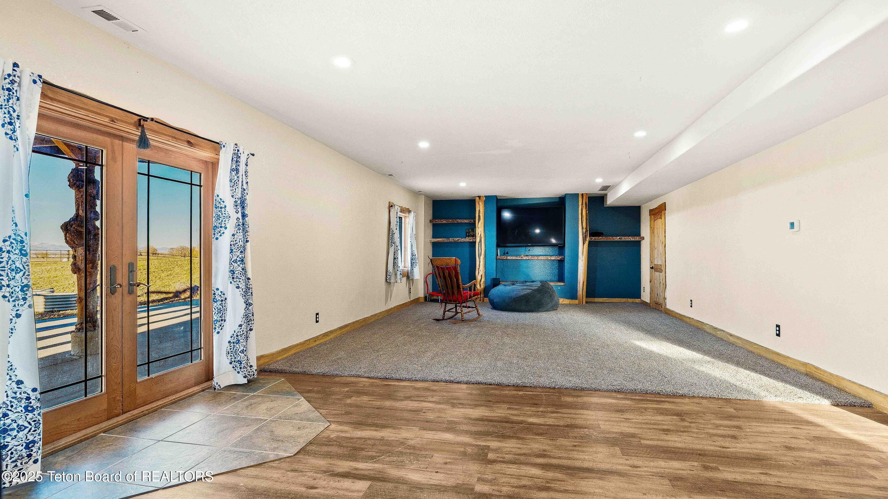 143 MOONSHINE Road
