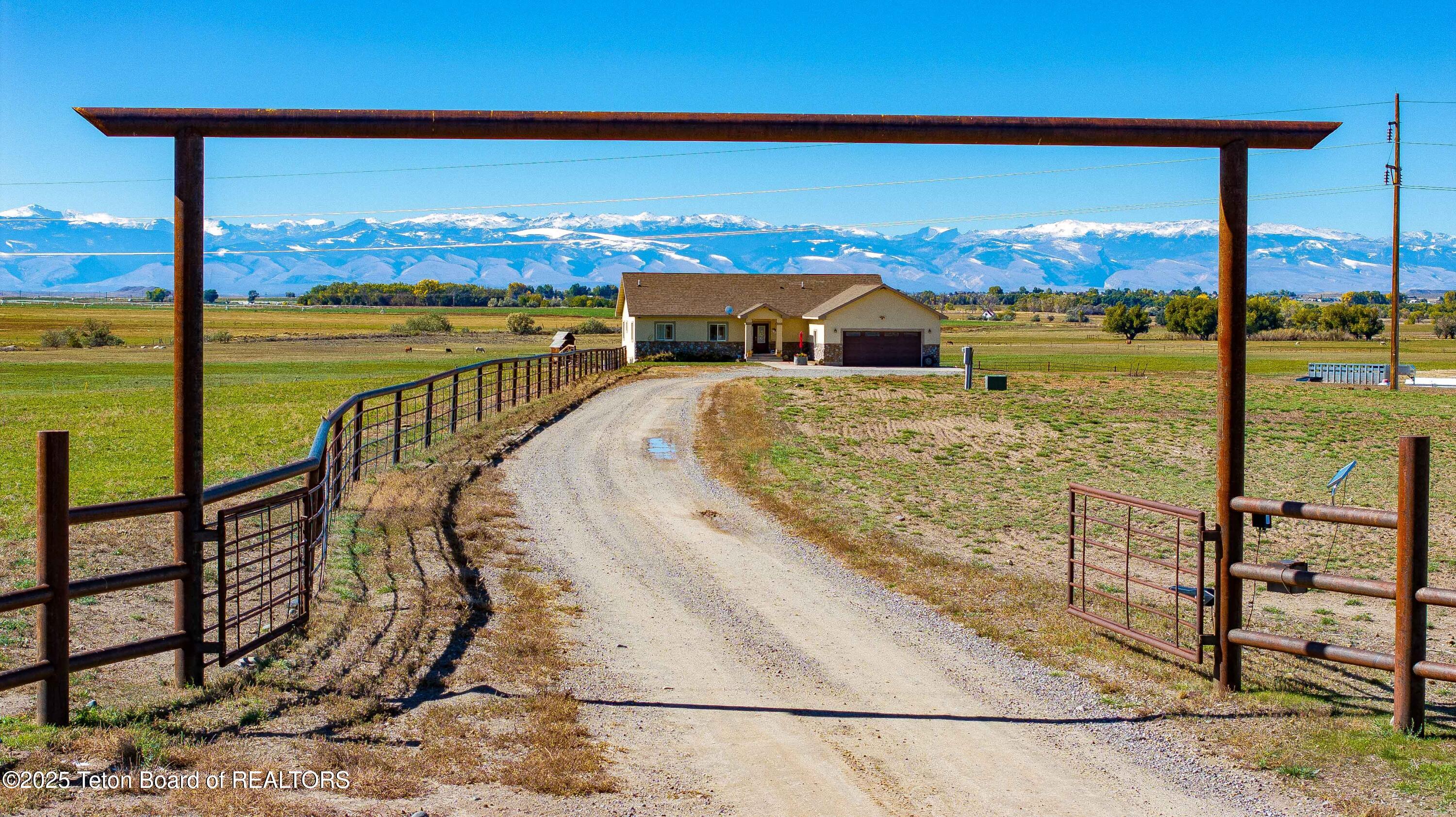 143 MOONSHINE Road