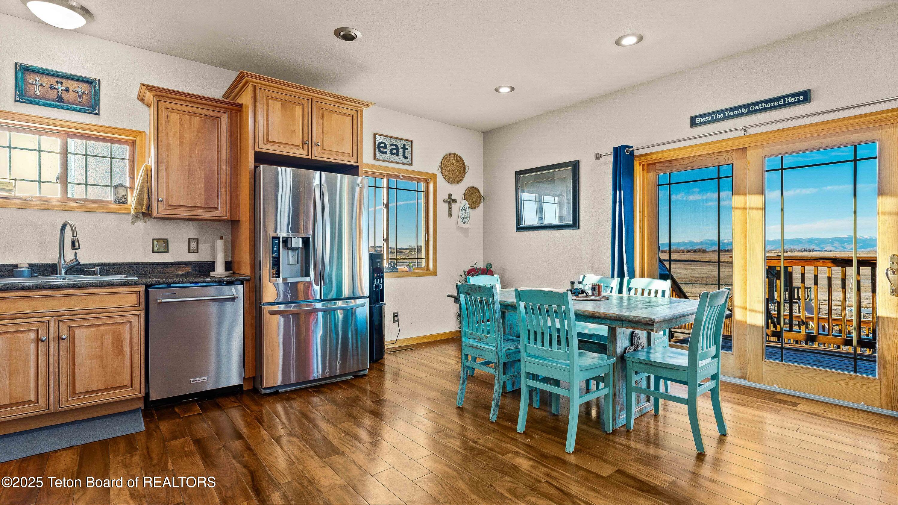 143 MOONSHINE Road