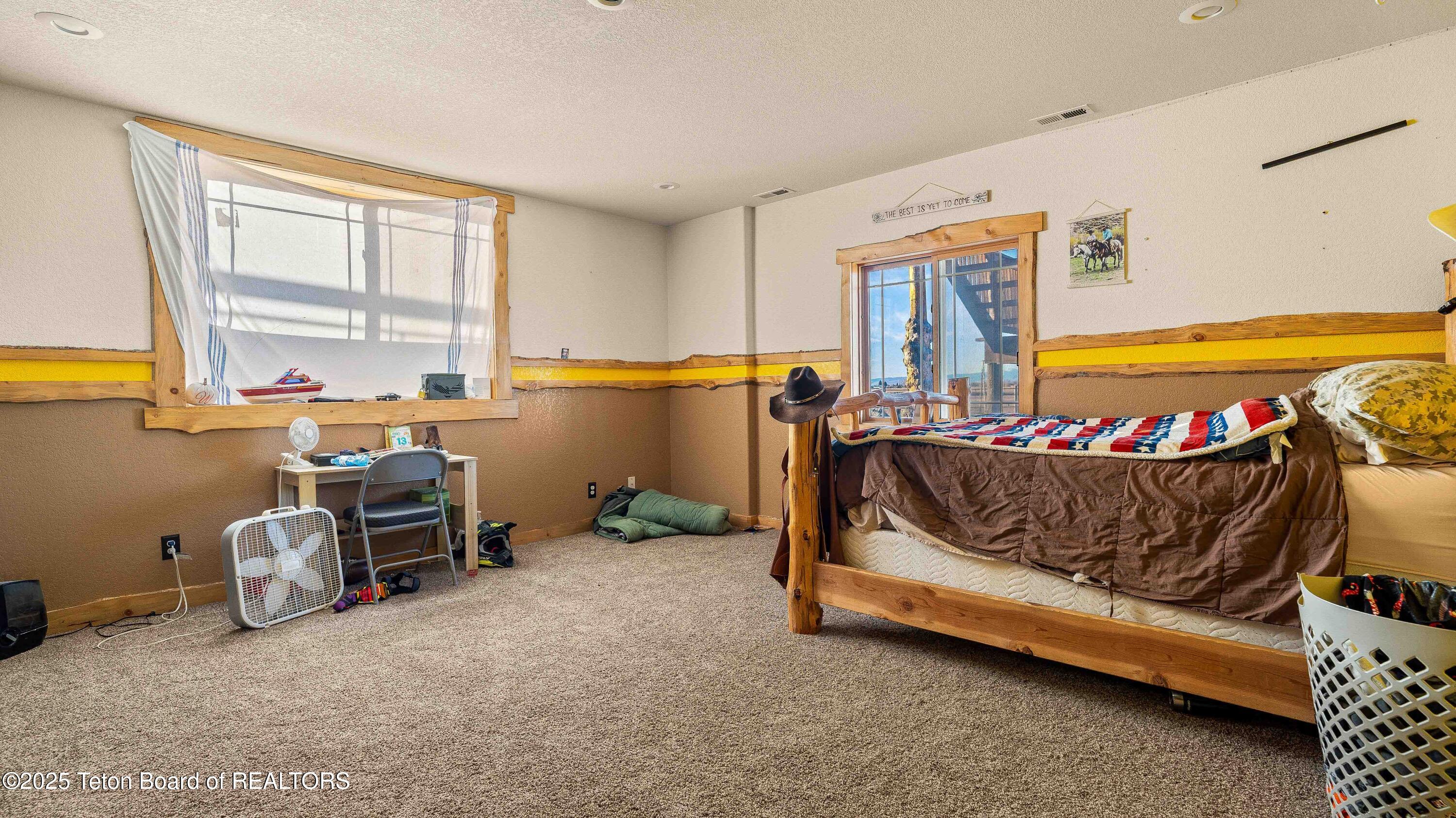 143 MOONSHINE Road