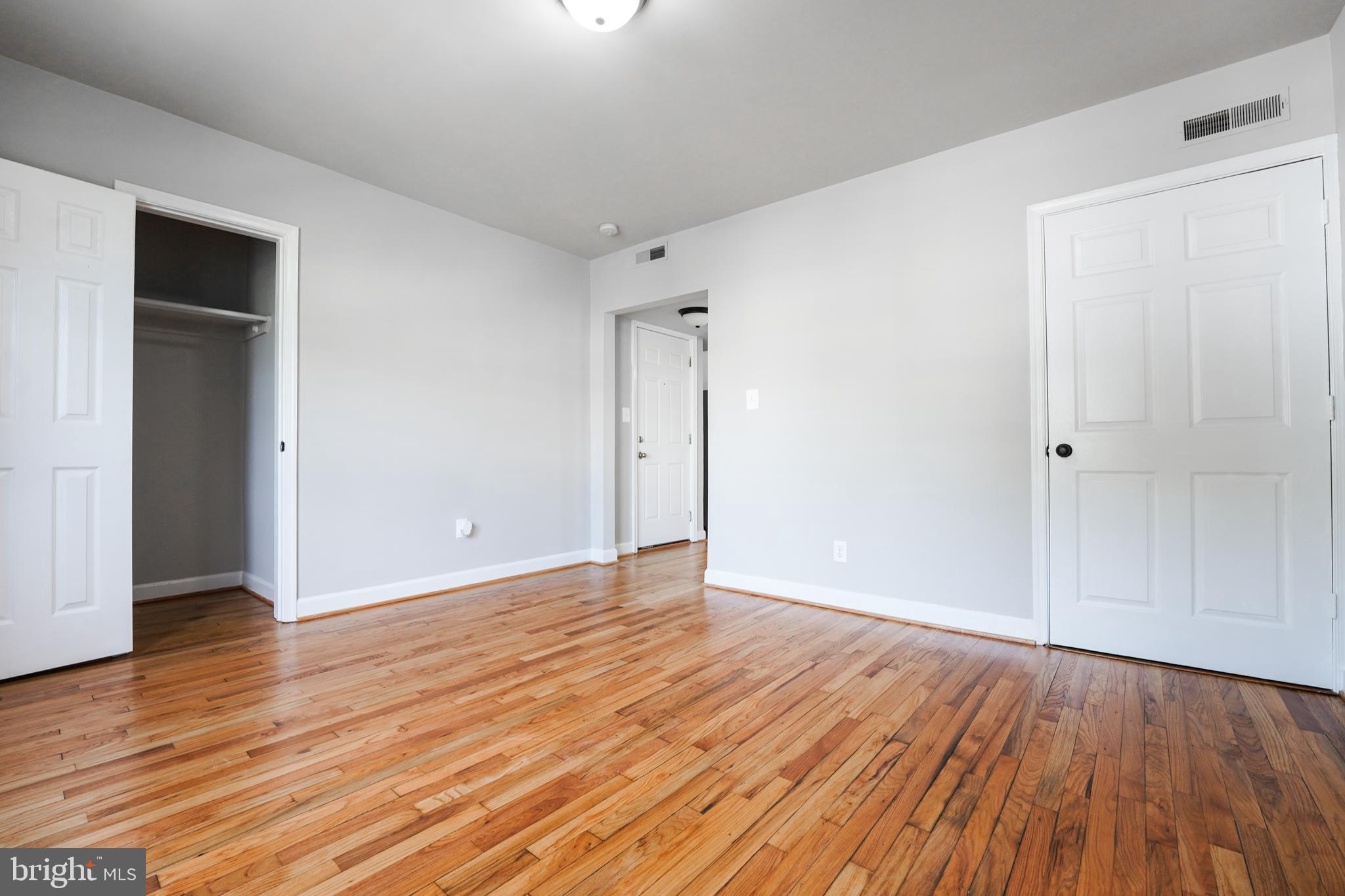 1823 H PLACE NE 4