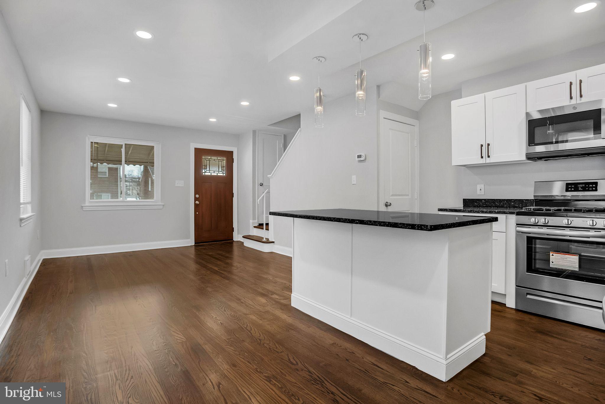 4354 DUBOIS PLACE SE