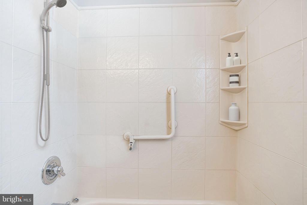 4354 DUBOIS PLACE SE