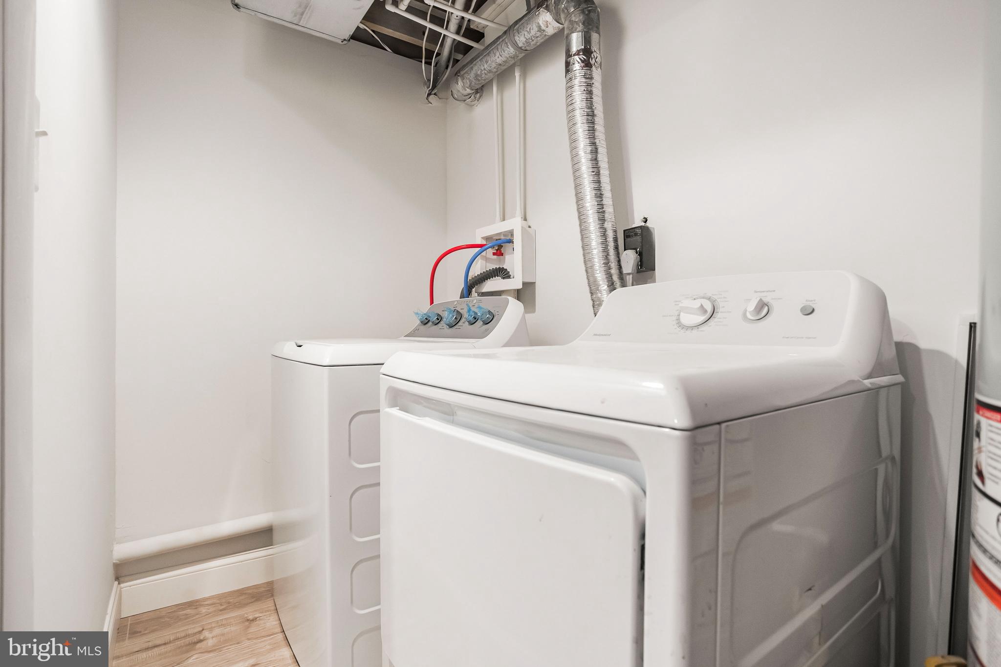 4354 DUBOIS PLACE SE