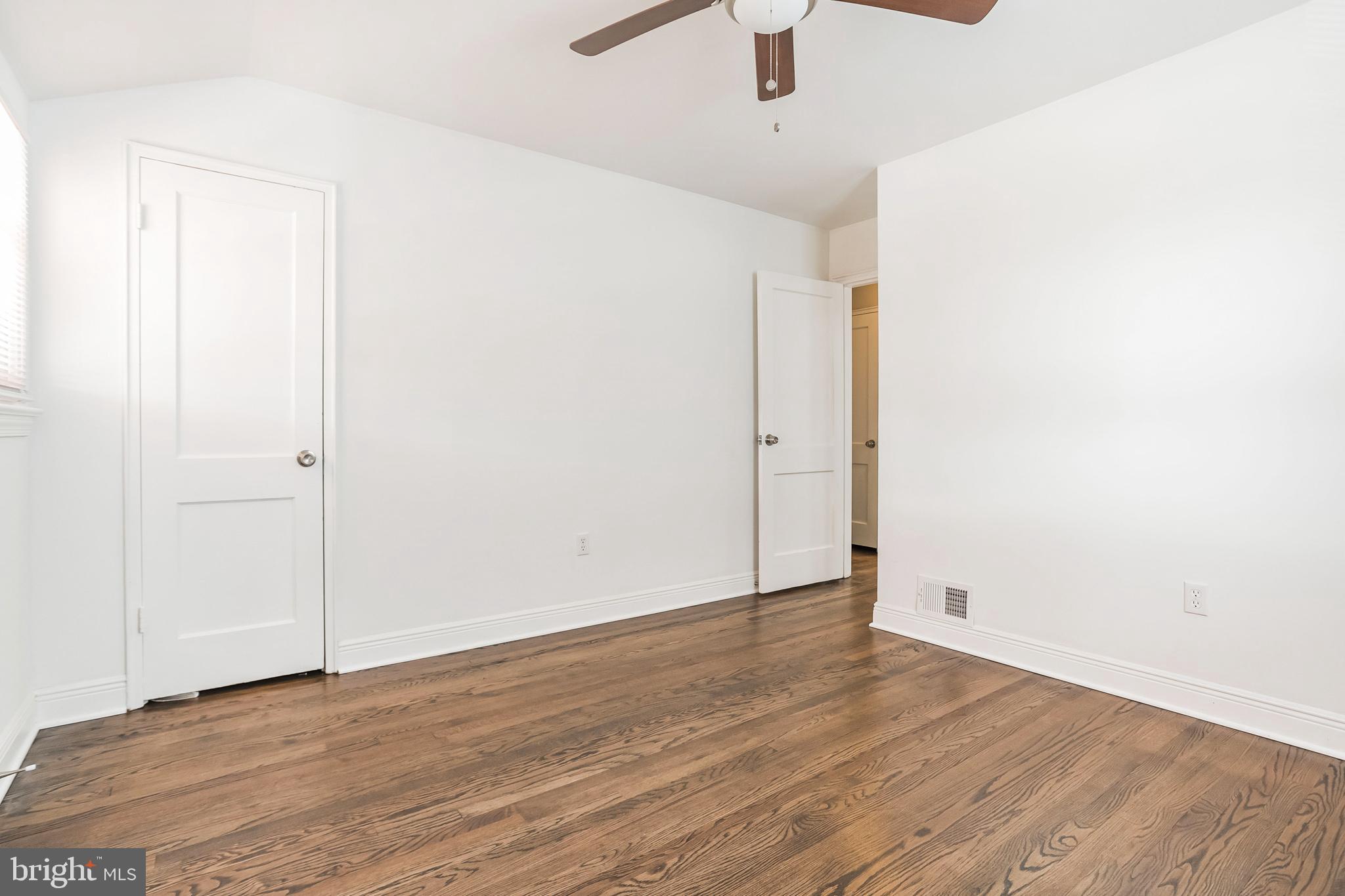 4354 DUBOIS PLACE SE