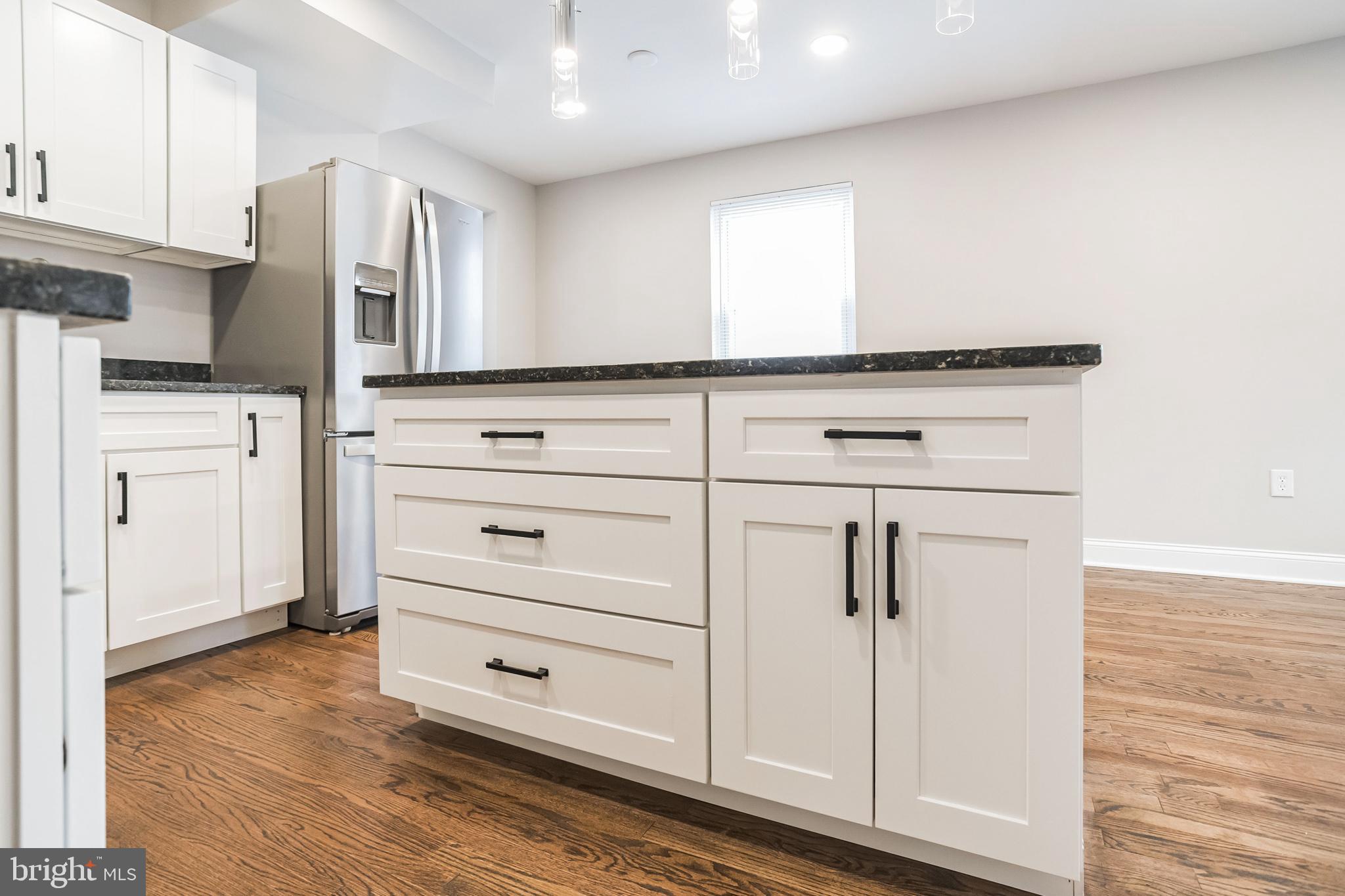 4354 DUBOIS PLACE SE