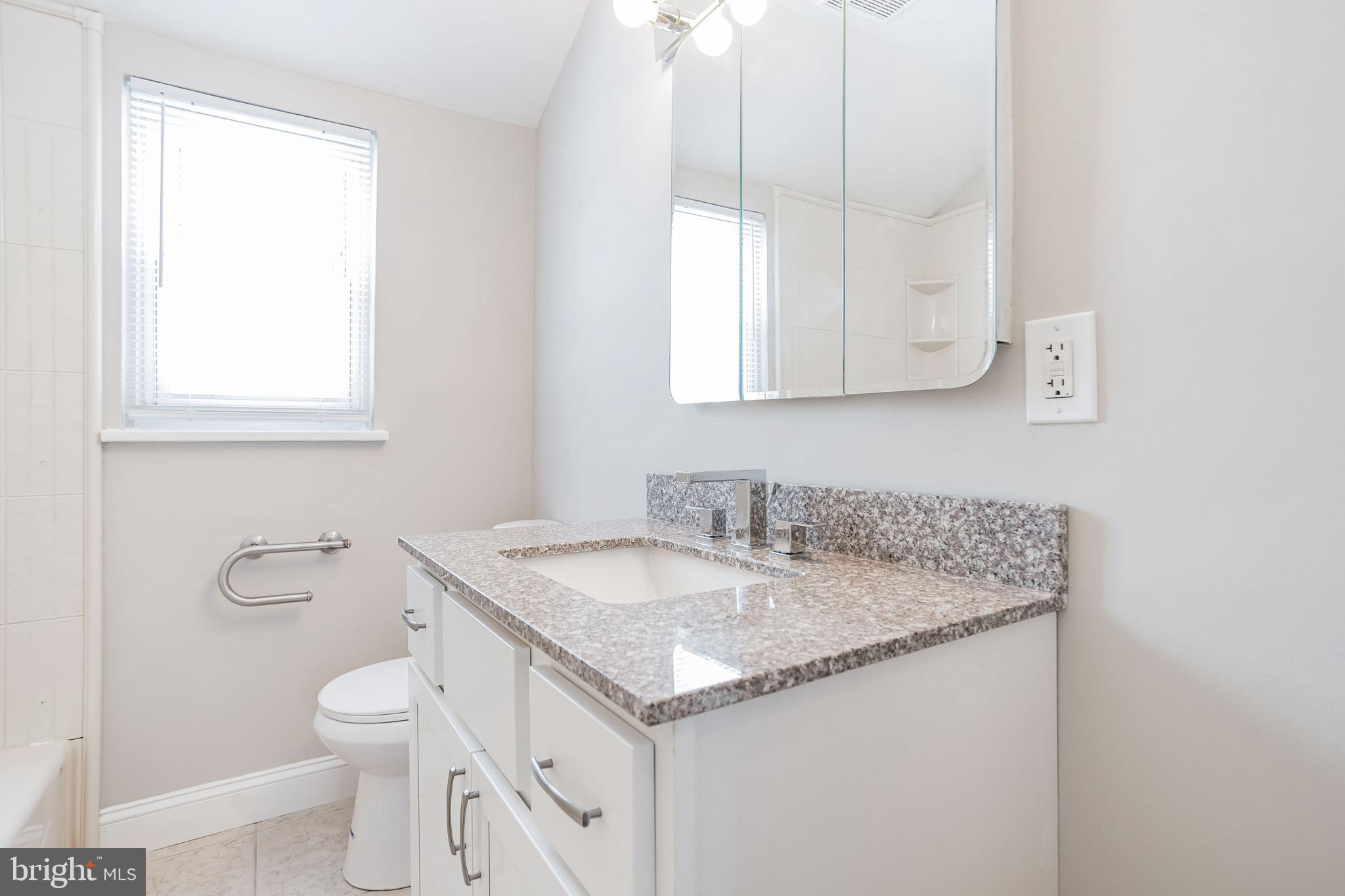 4354 DUBOIS PLACE SE