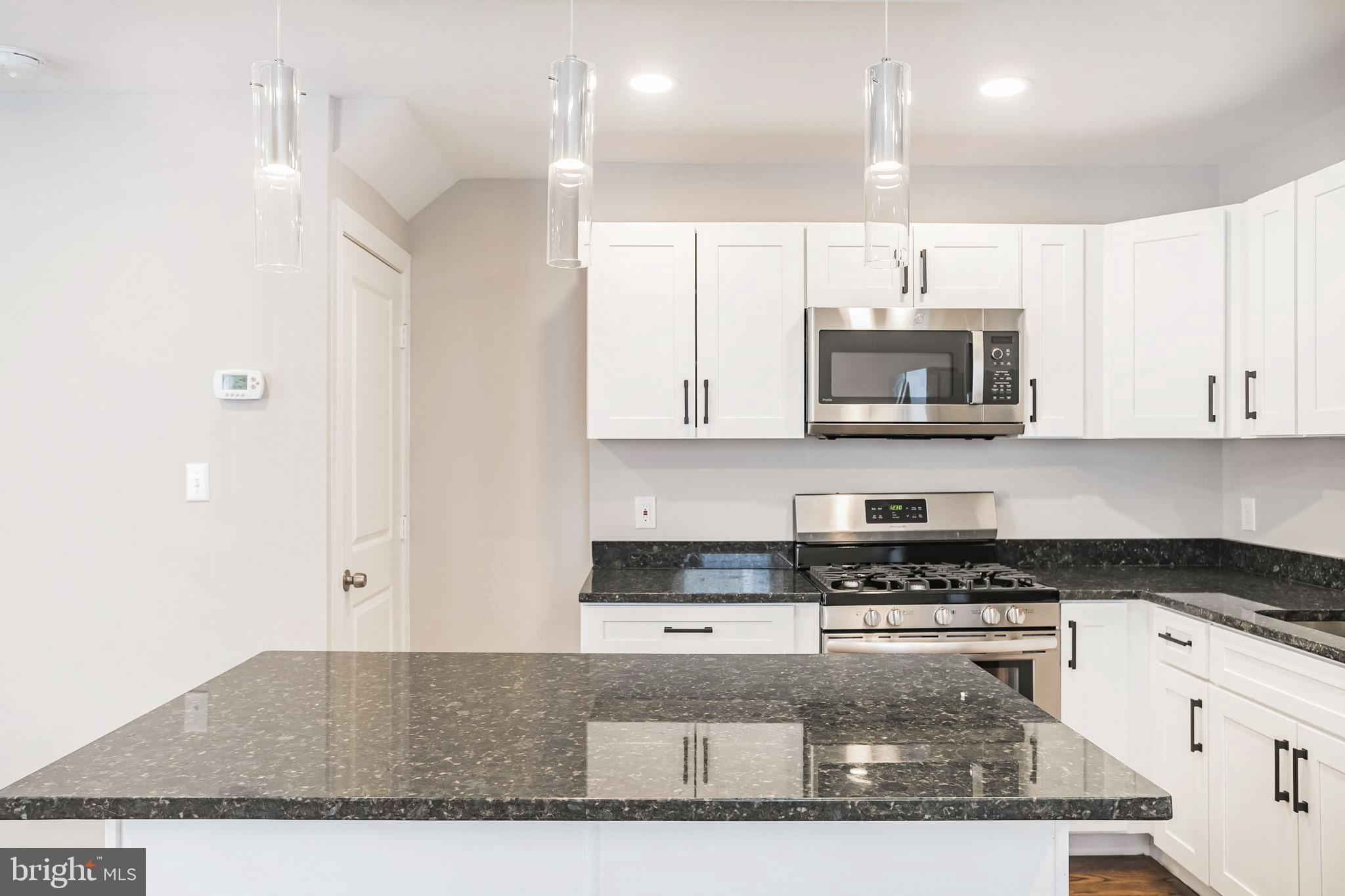 4354 DUBOIS PLACE SE