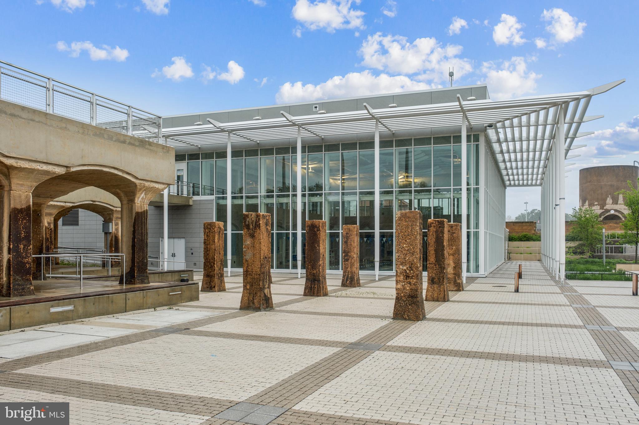 2411 N CAPITOL STREET NE B