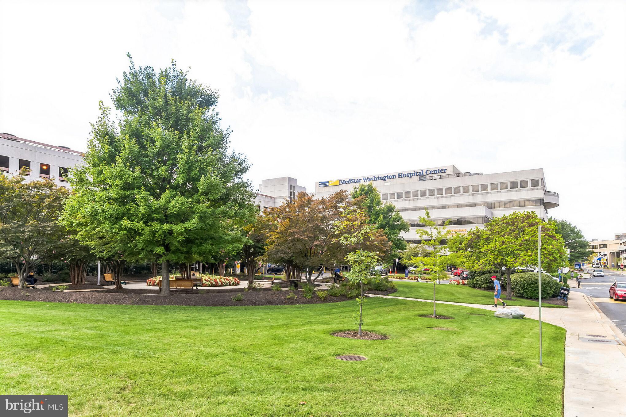 2411 N CAPITOL STREET NE B