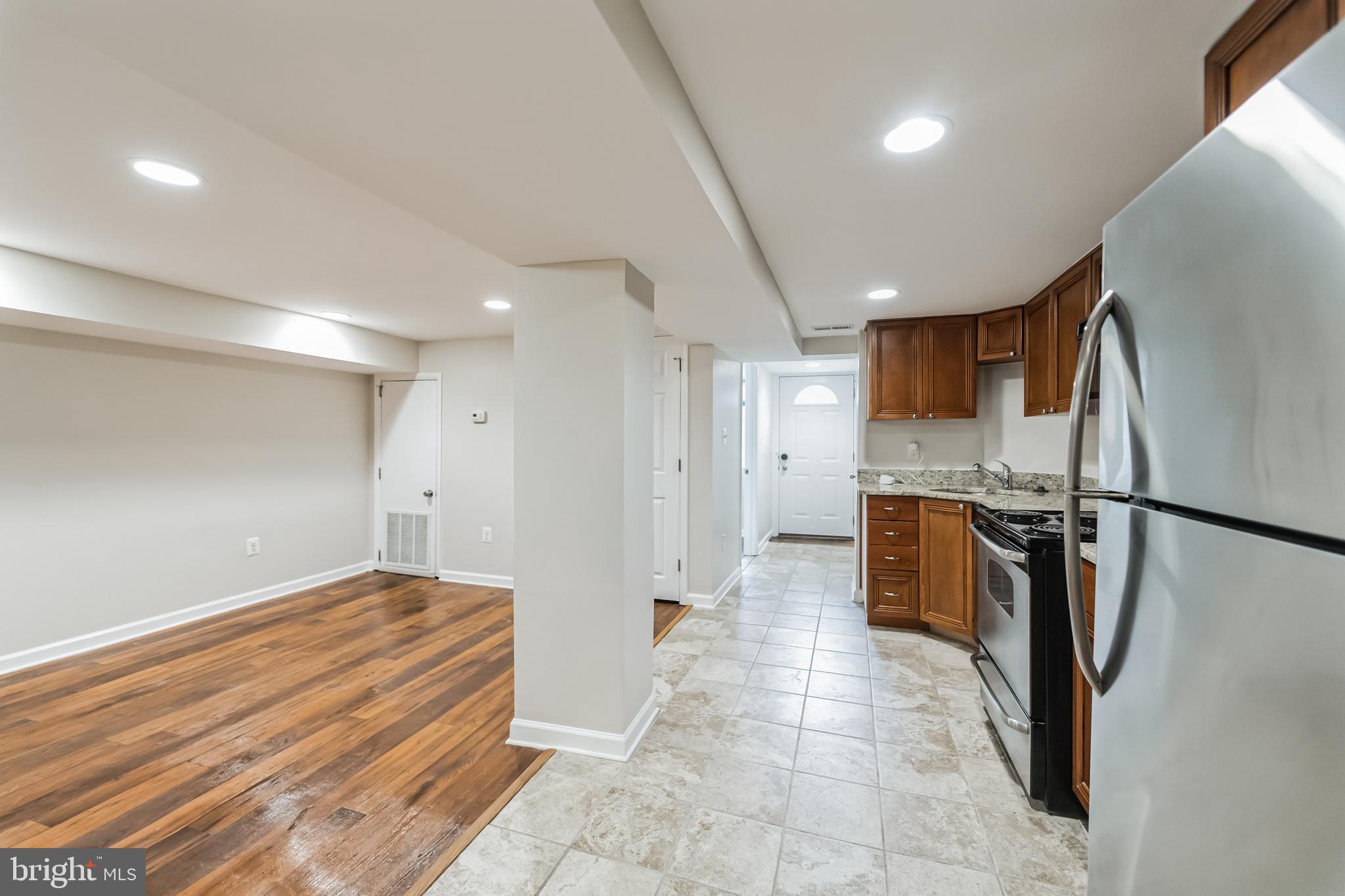 2411 N CAPITOL STREET NE B