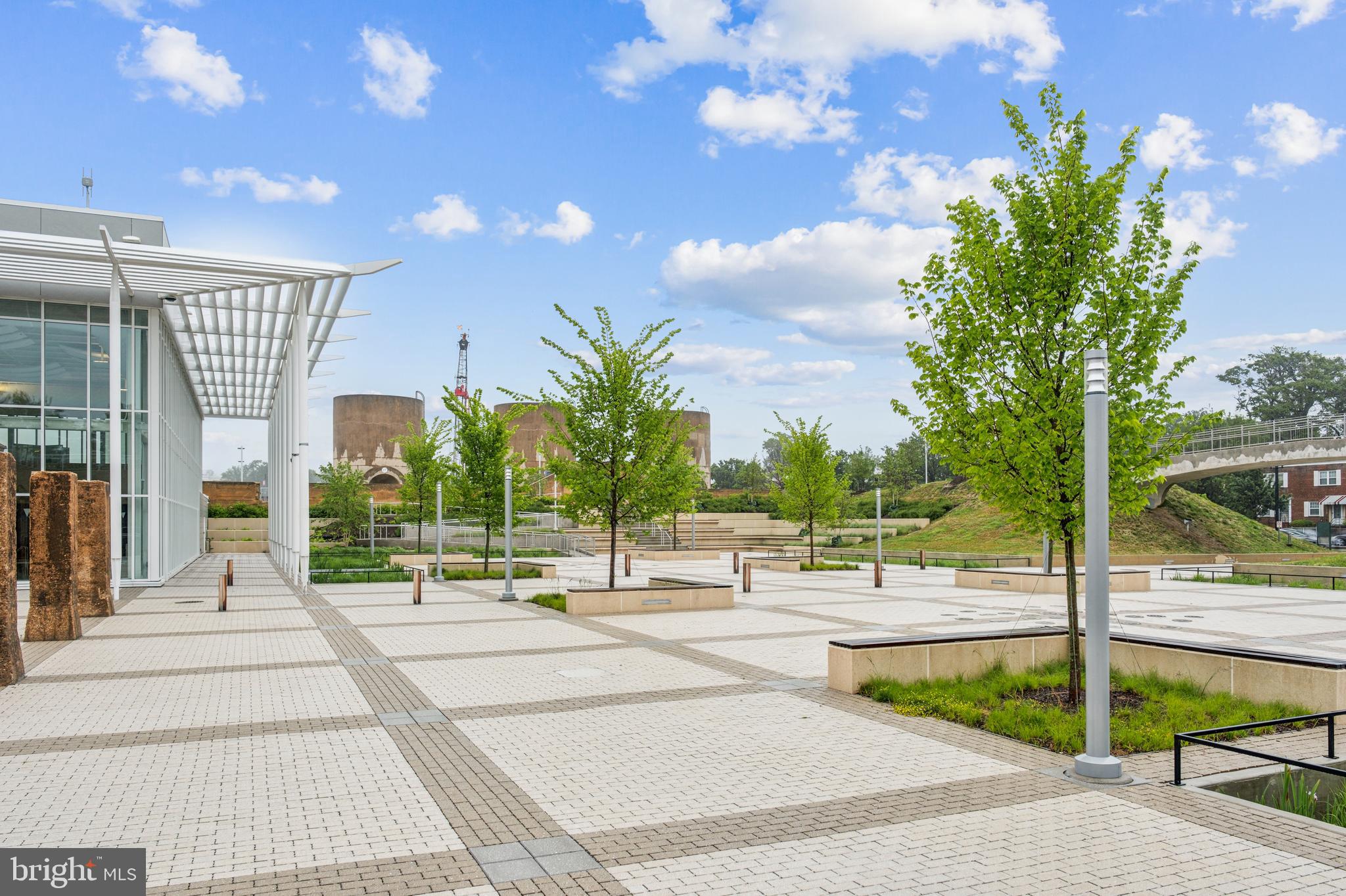 2411 N CAPITOL STREET NE B