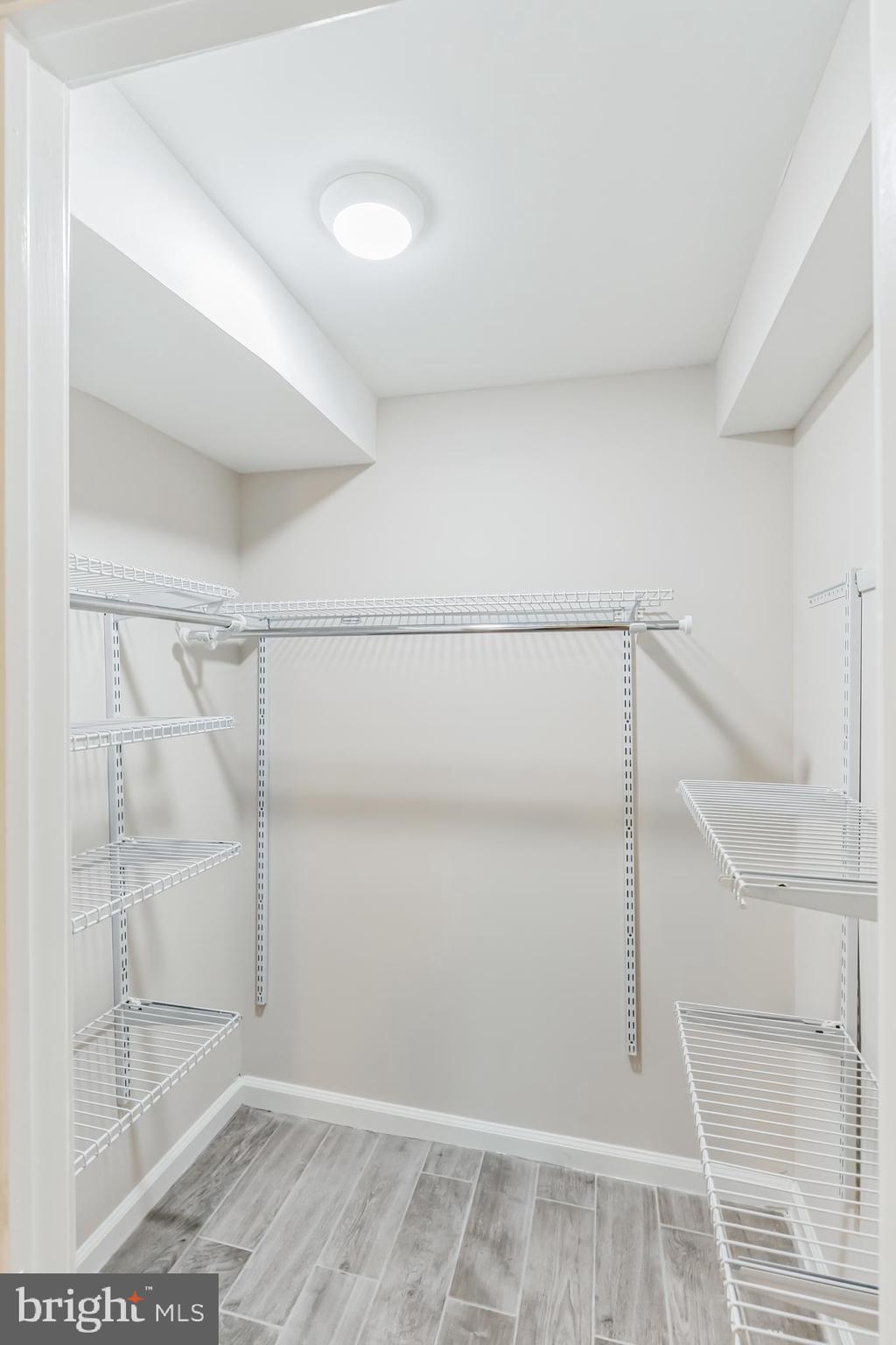 1213 STAPLES STREET NE UNIT B