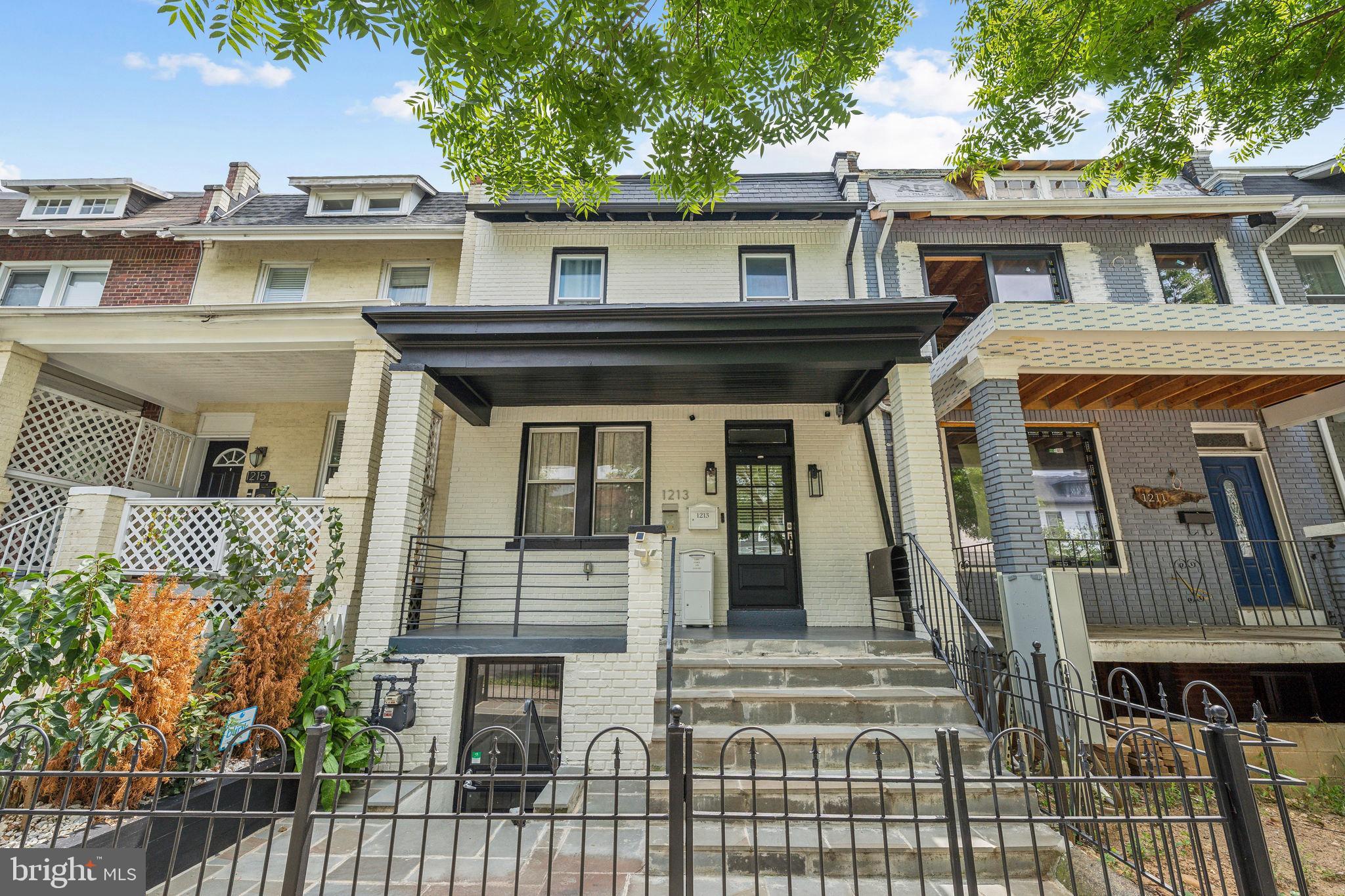 1213 STAPLES STREET NE UNIT B