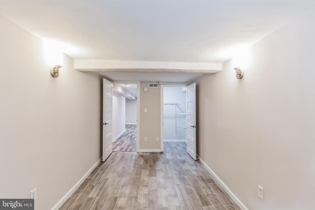 1213 STAPLES STREET NE UNIT B