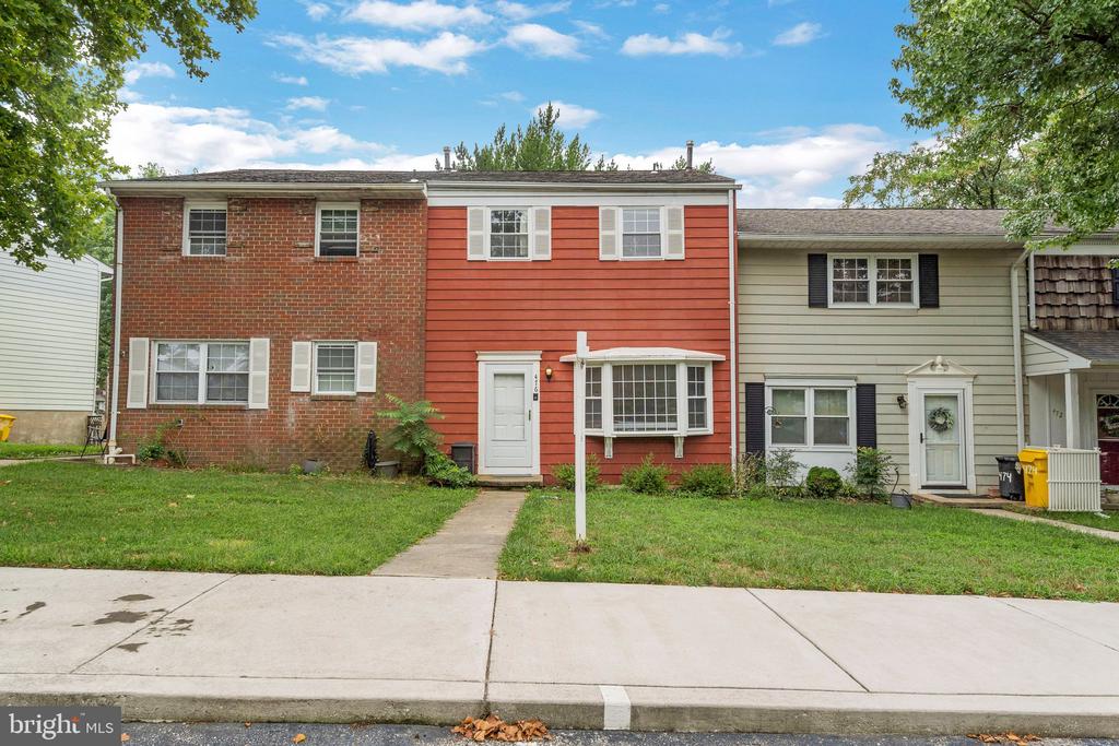 476 WORTHINGTON ROAD