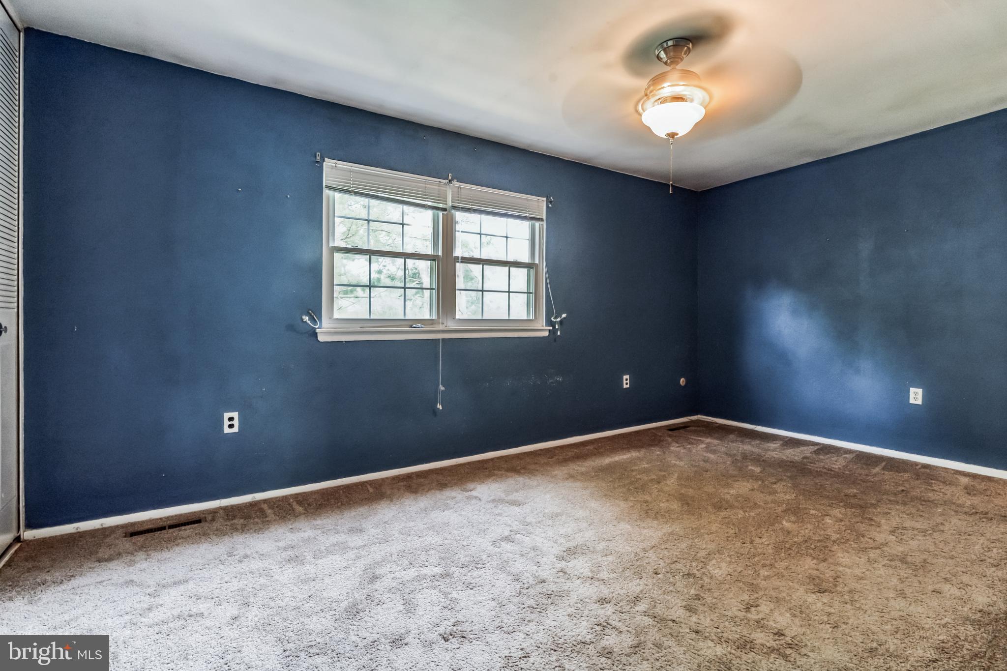 476 WORTHINGTON ROAD