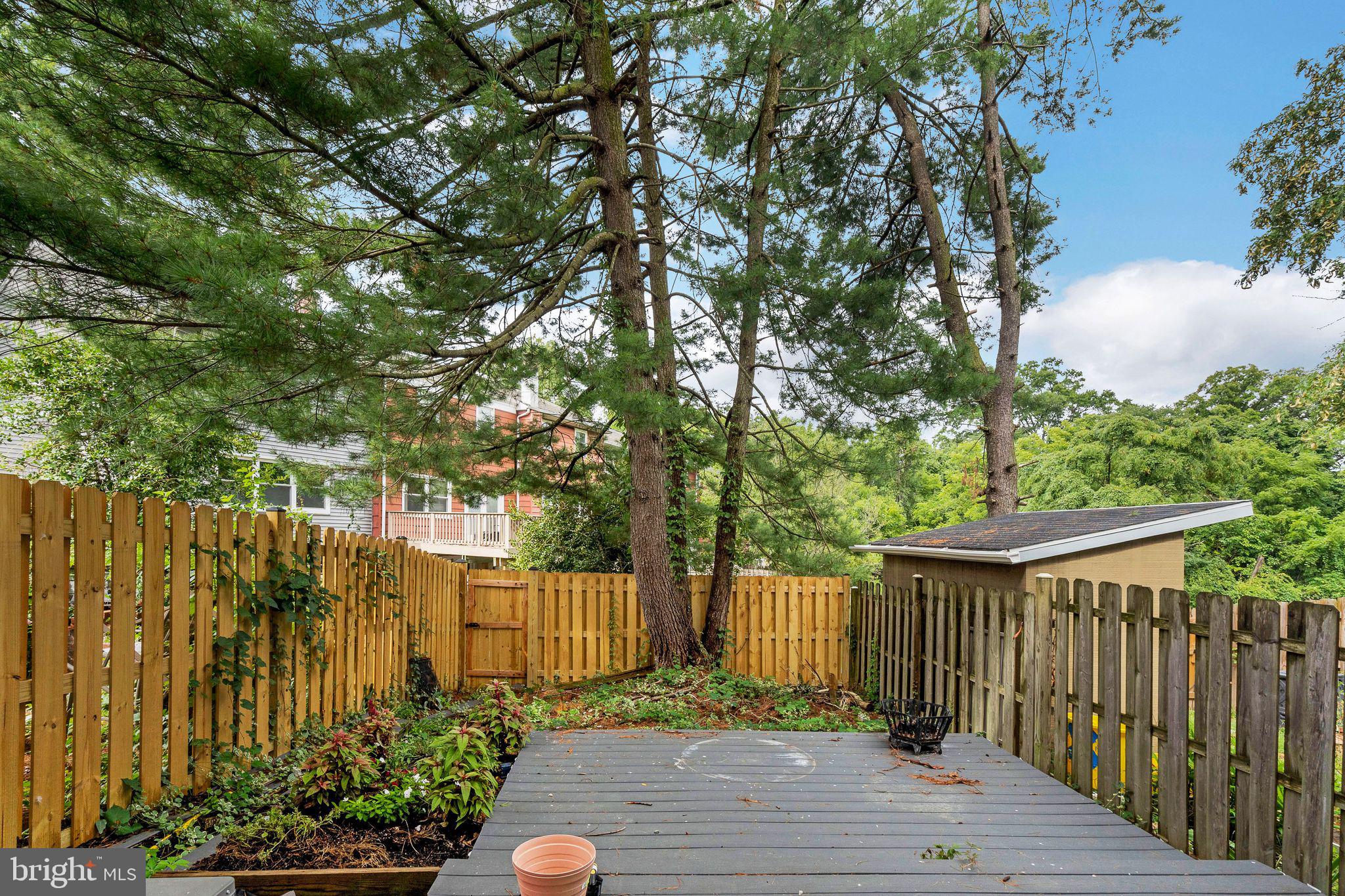 476 WORTHINGTON ROAD