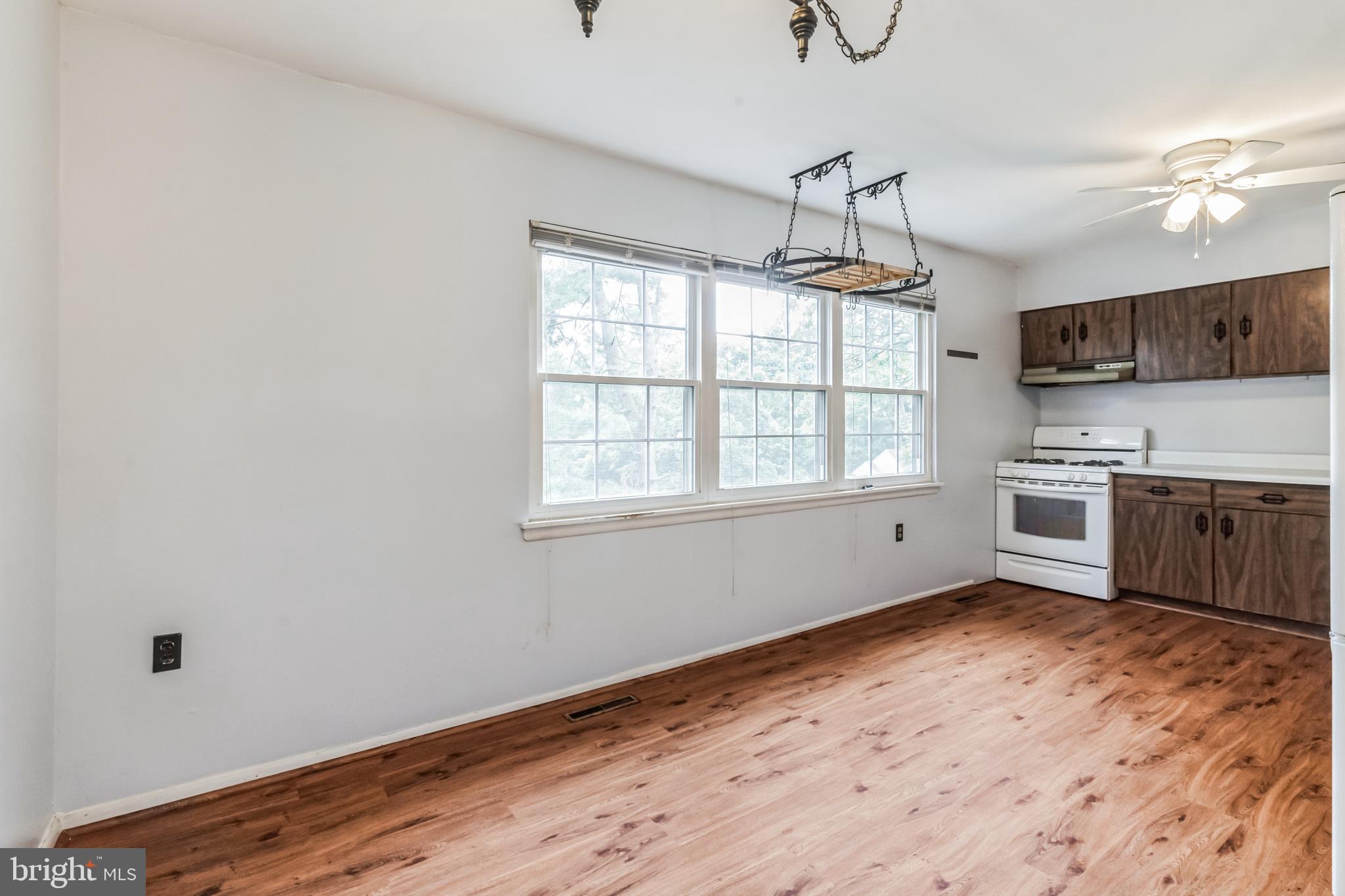 476 WORTHINGTON ROAD