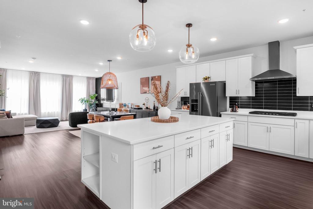 3344 PITCH PINE DRIVE