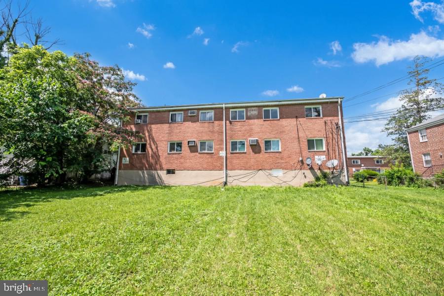 3717 BOARMAN AVENUE 1E