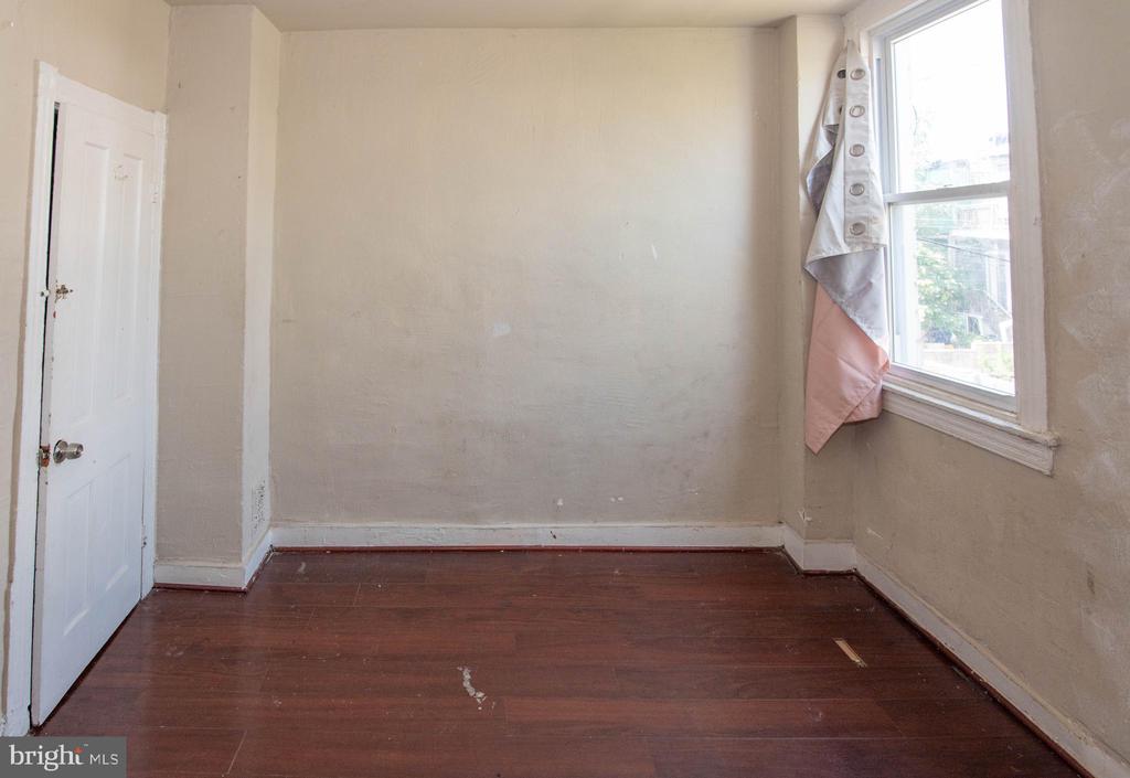 436 N ROSE STREET