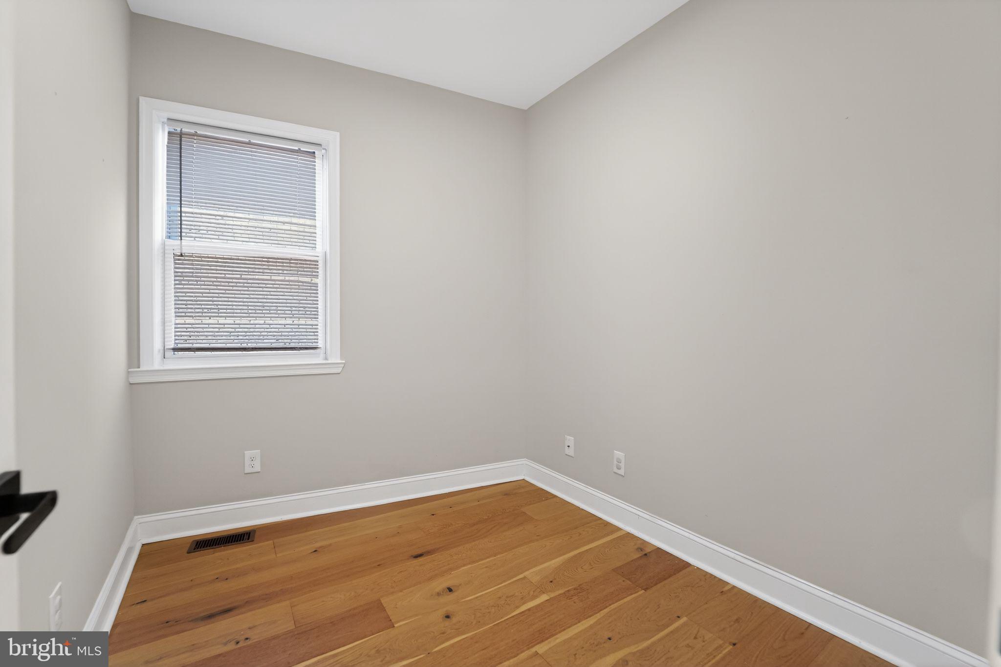 2612 LOYOLA NORTHWAY