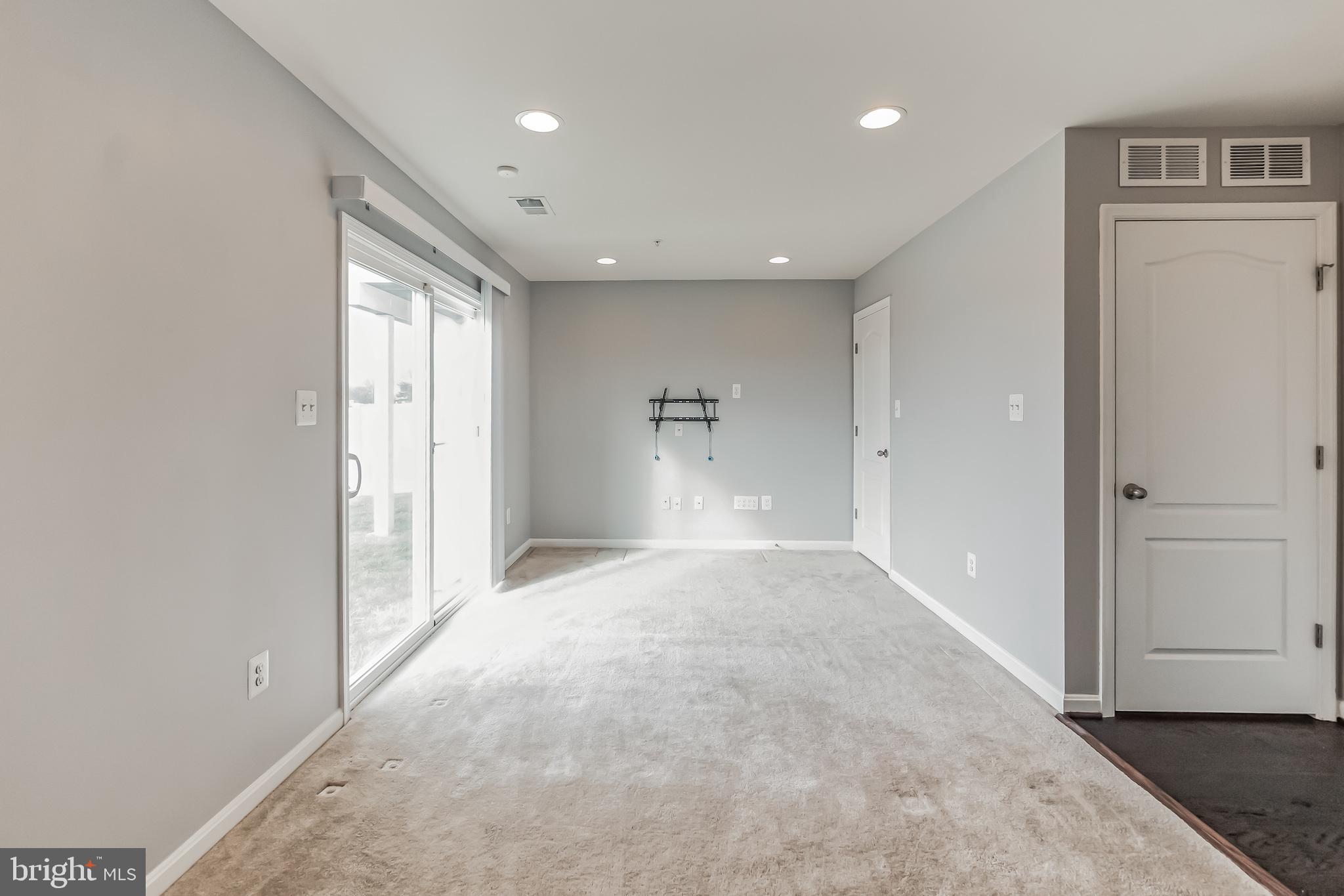 7652 TOWN VIEW DRIVE