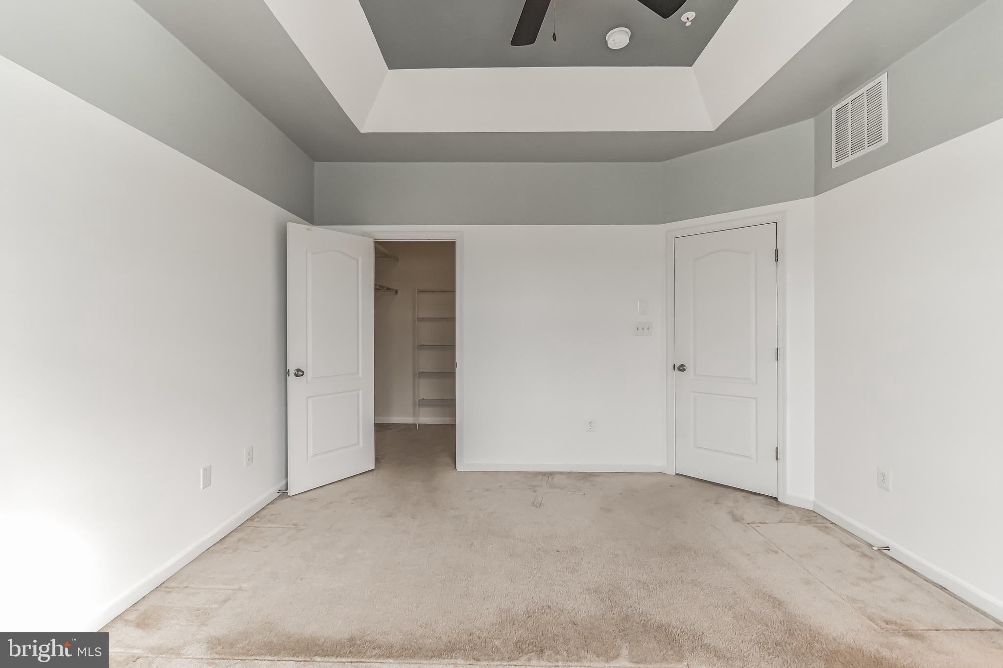 7652 TOWN VIEW DRIVE