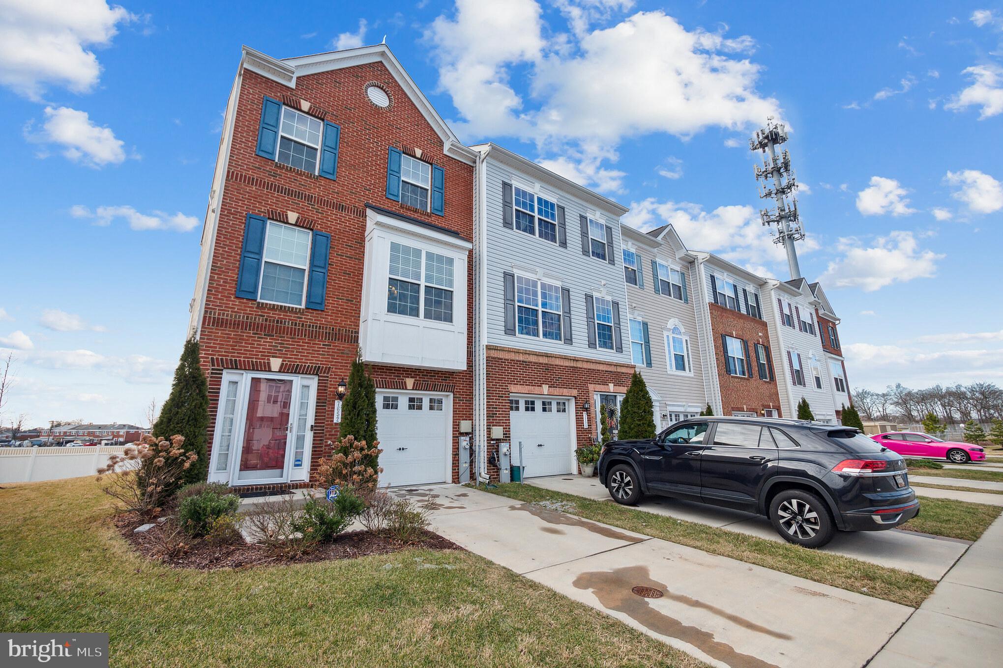 7652 TOWN VIEW DRIVE