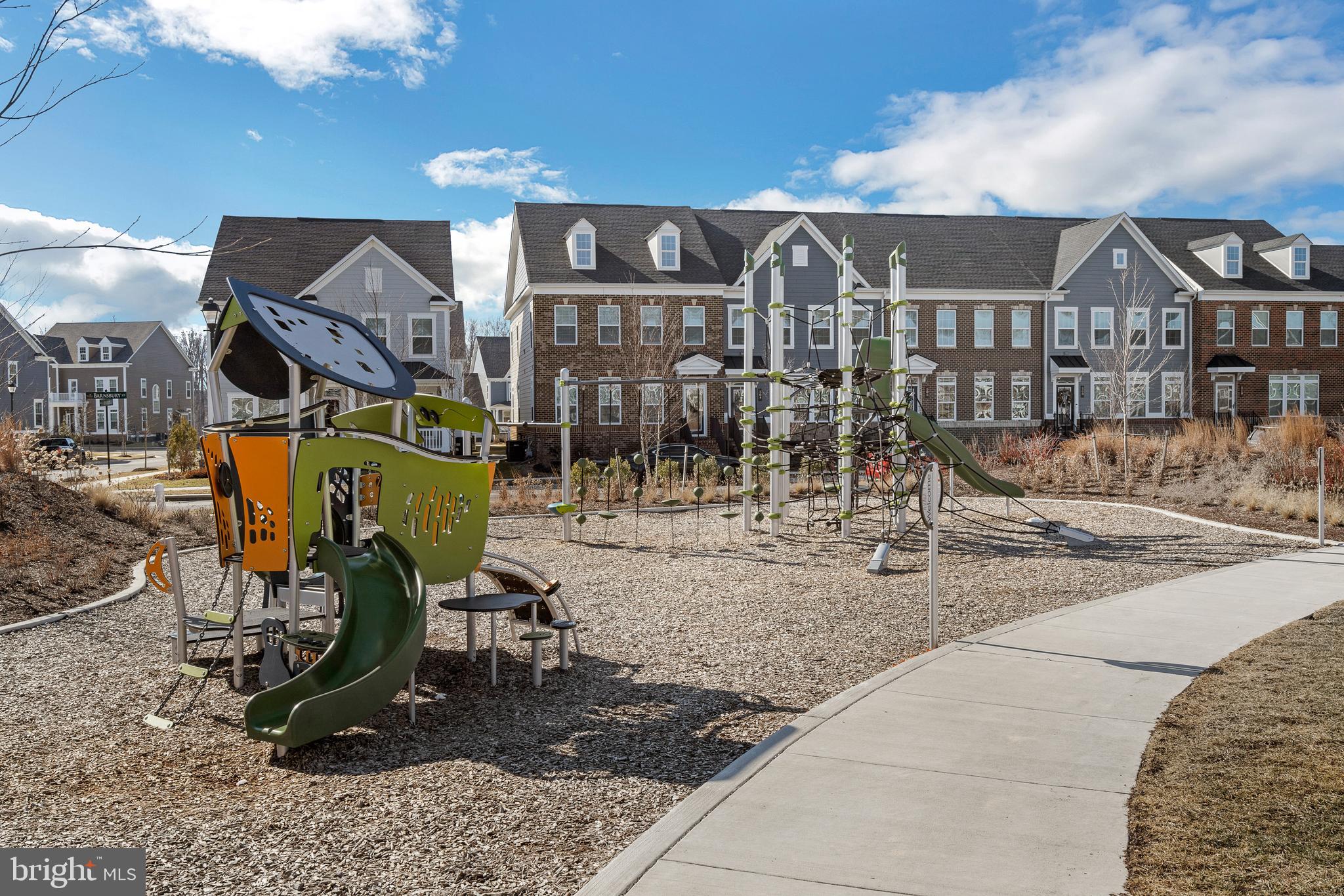 10649 WENNINGTON STREET