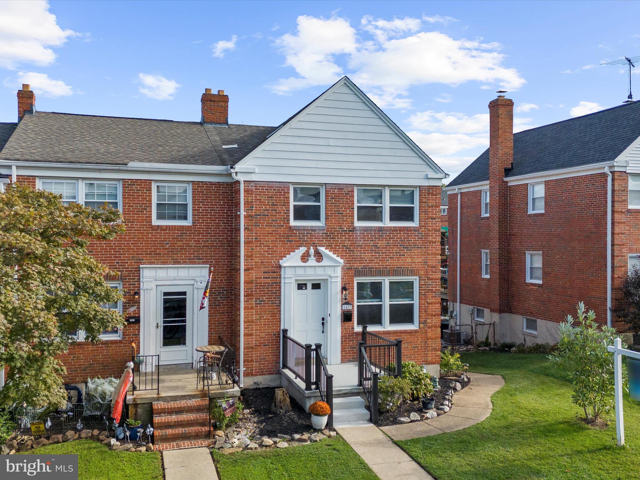 1427 BARRETT ROAD