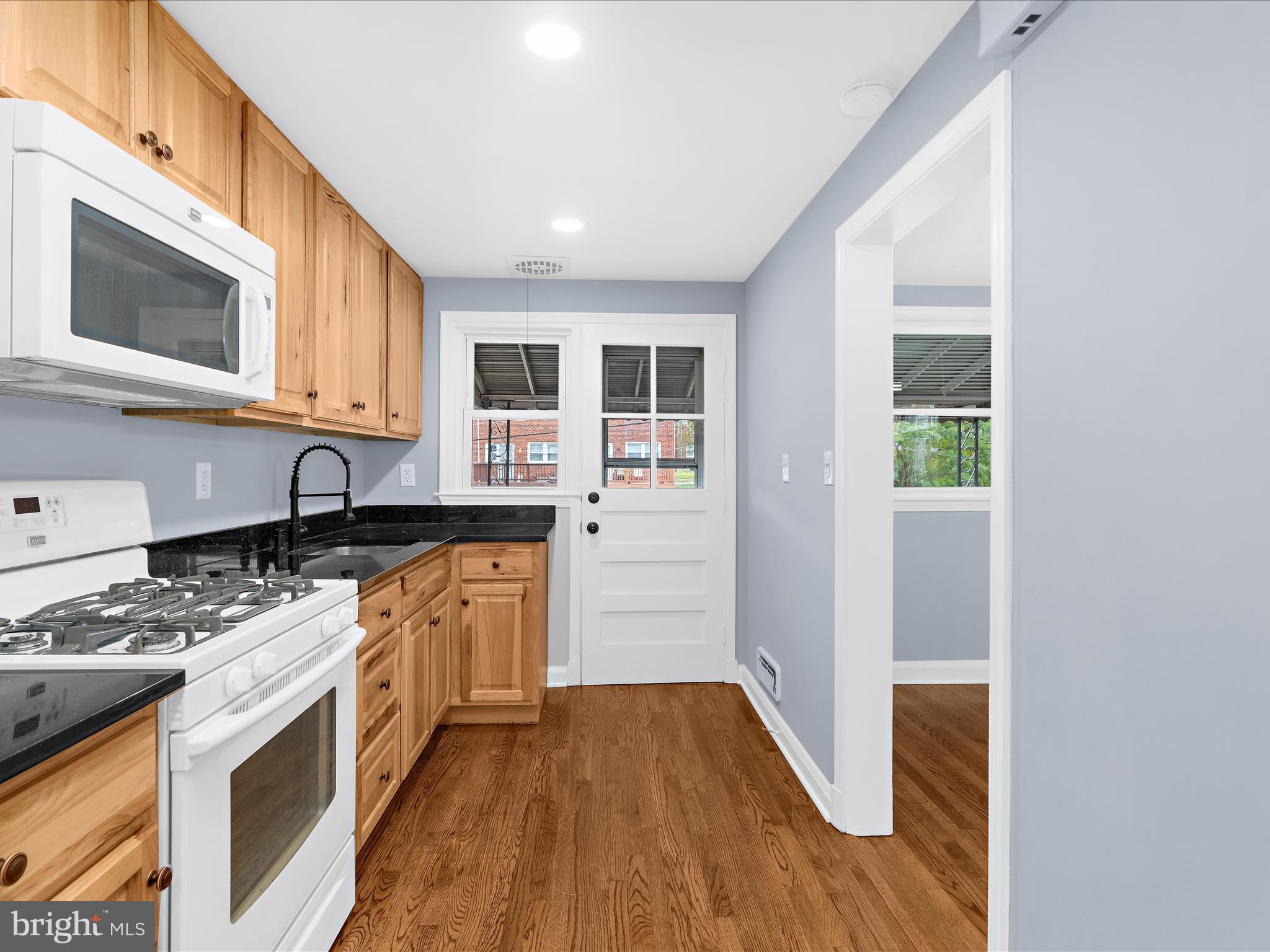 1427 BARRETT ROAD