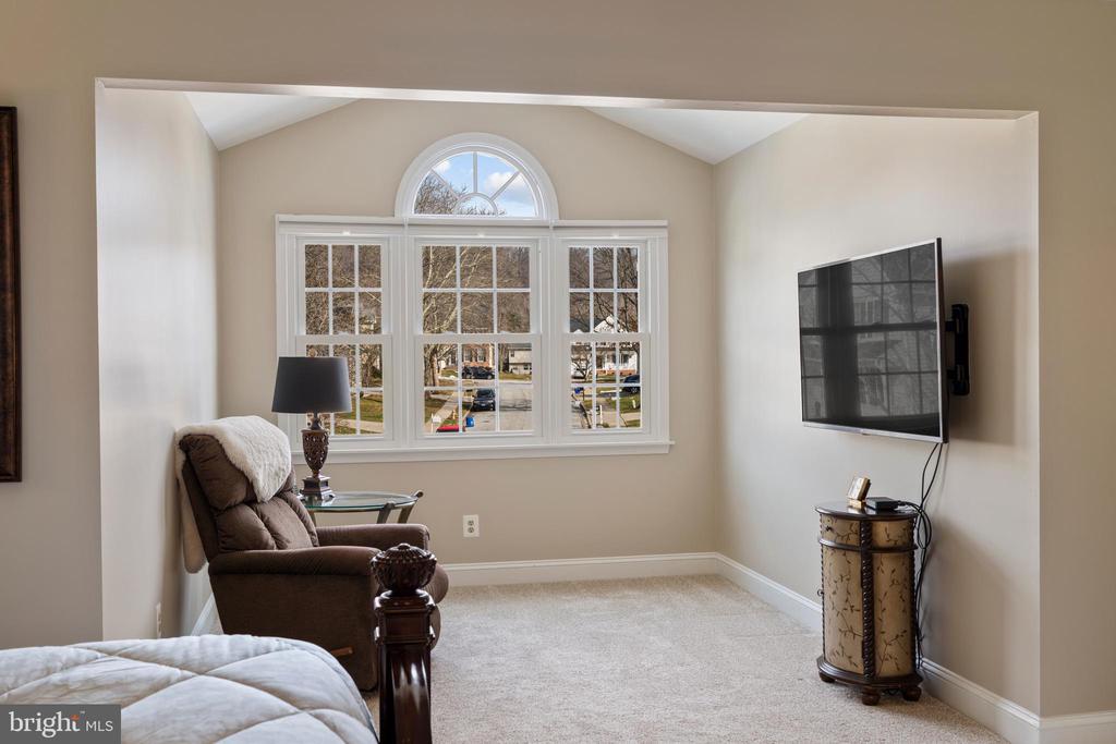 11 HEMLOCK COURT