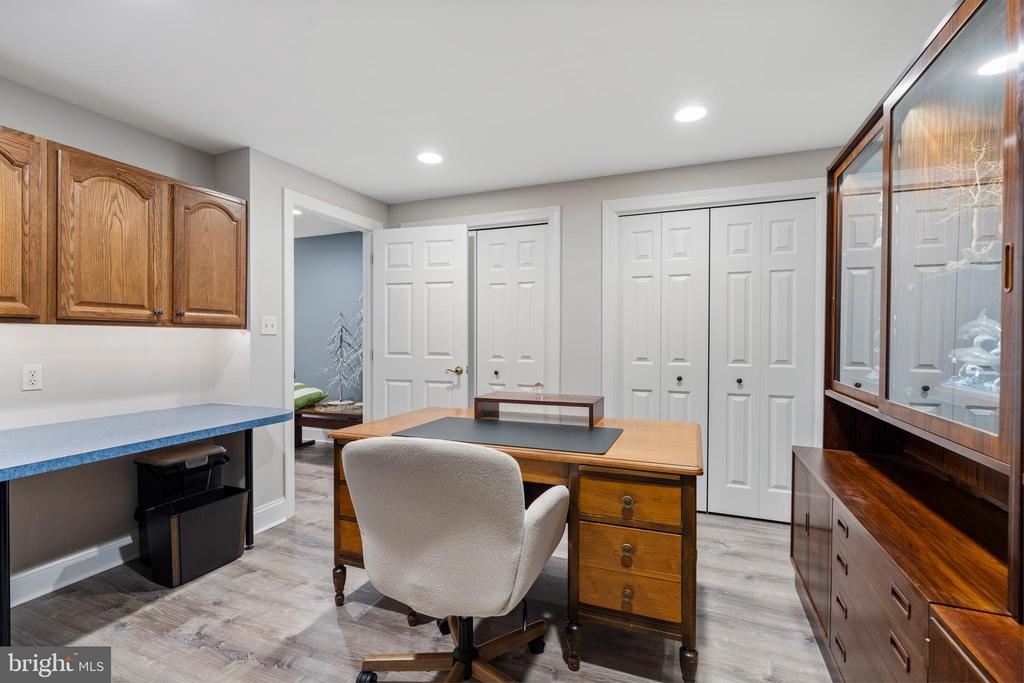11 HEMLOCK COURT