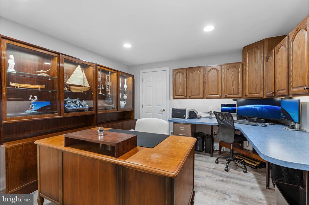 11 HEMLOCK COURT