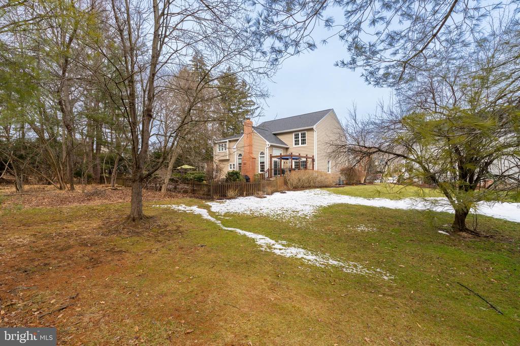 11 HEMLOCK COURT