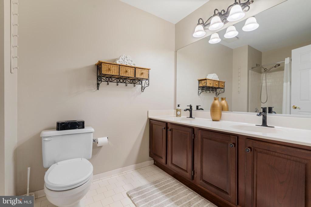 11 HEMLOCK COURT