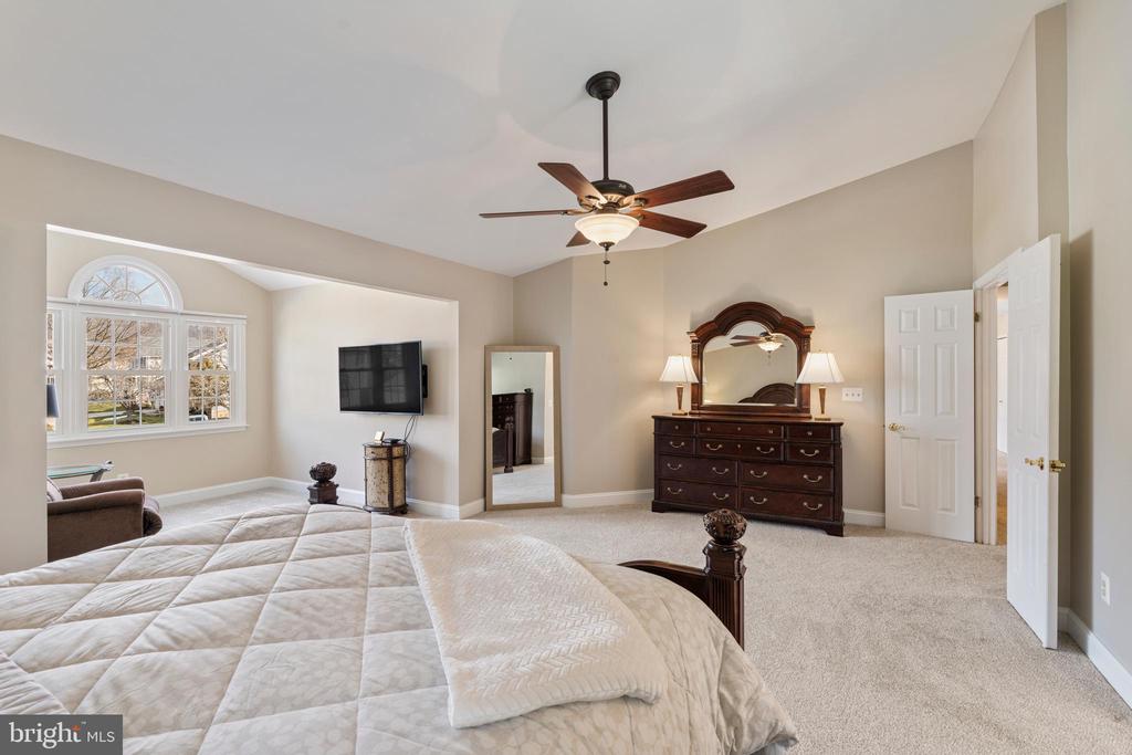 11 HEMLOCK COURT