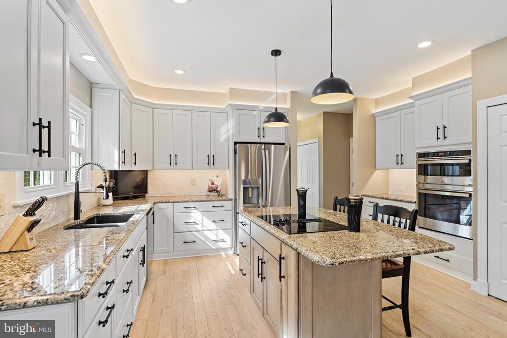 11 HEMLOCK COURT