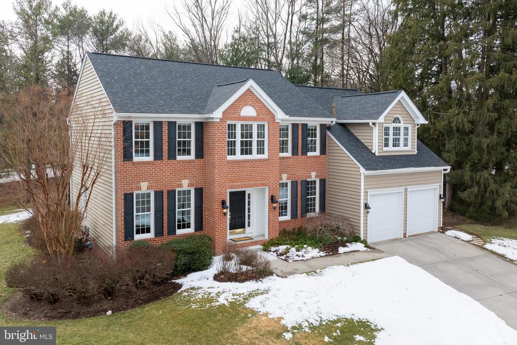 11 HEMLOCK COURT