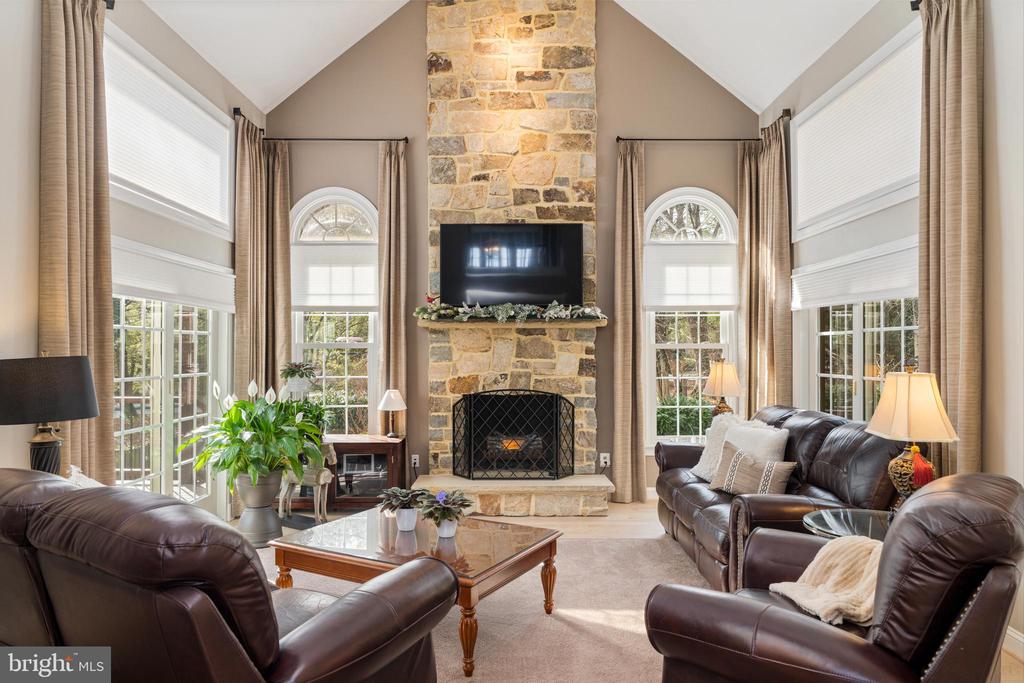 11 HEMLOCK COURT