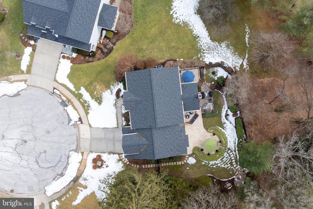 11 HEMLOCK COURT
