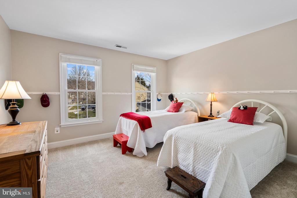11 HEMLOCK COURT