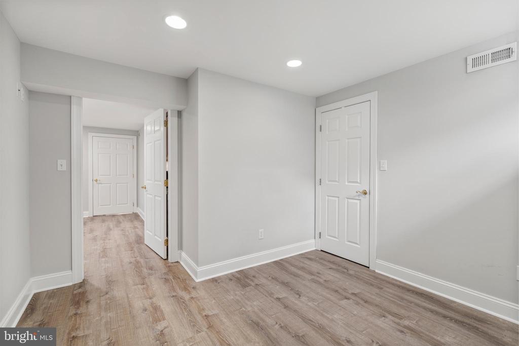 11 HEMLOCK COURT