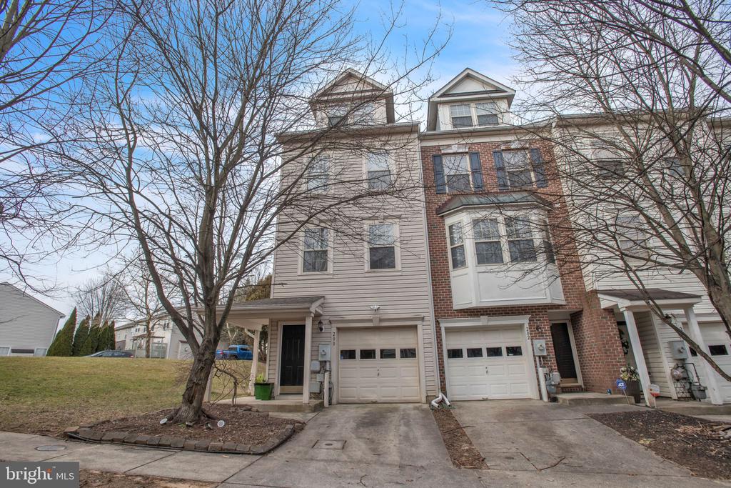 200 TODDSON LANE