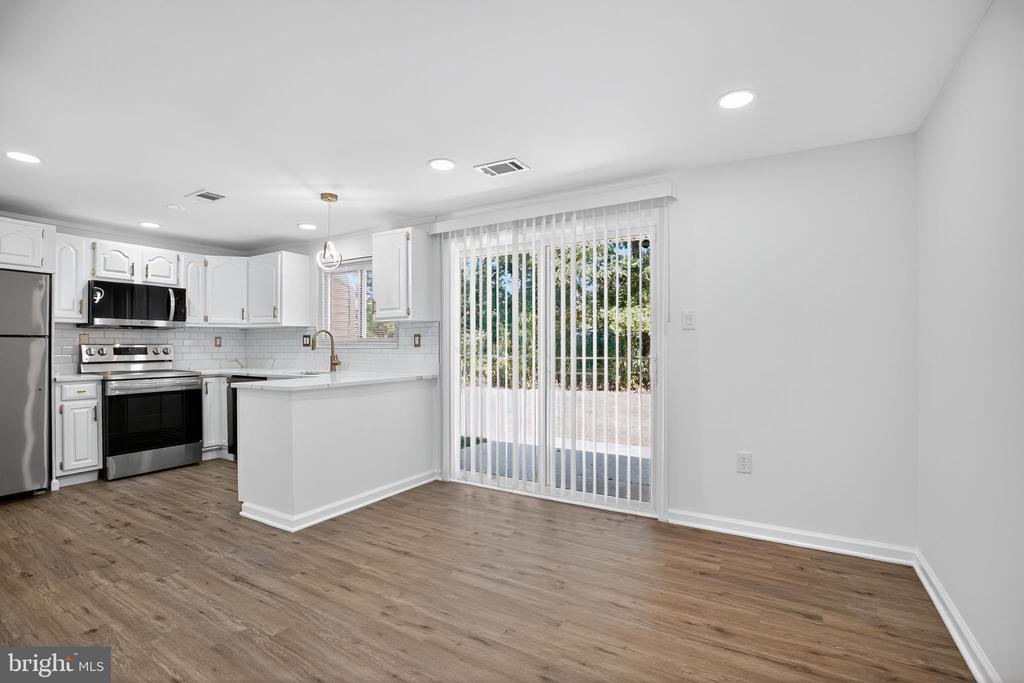 15 CARDIGAN COURT