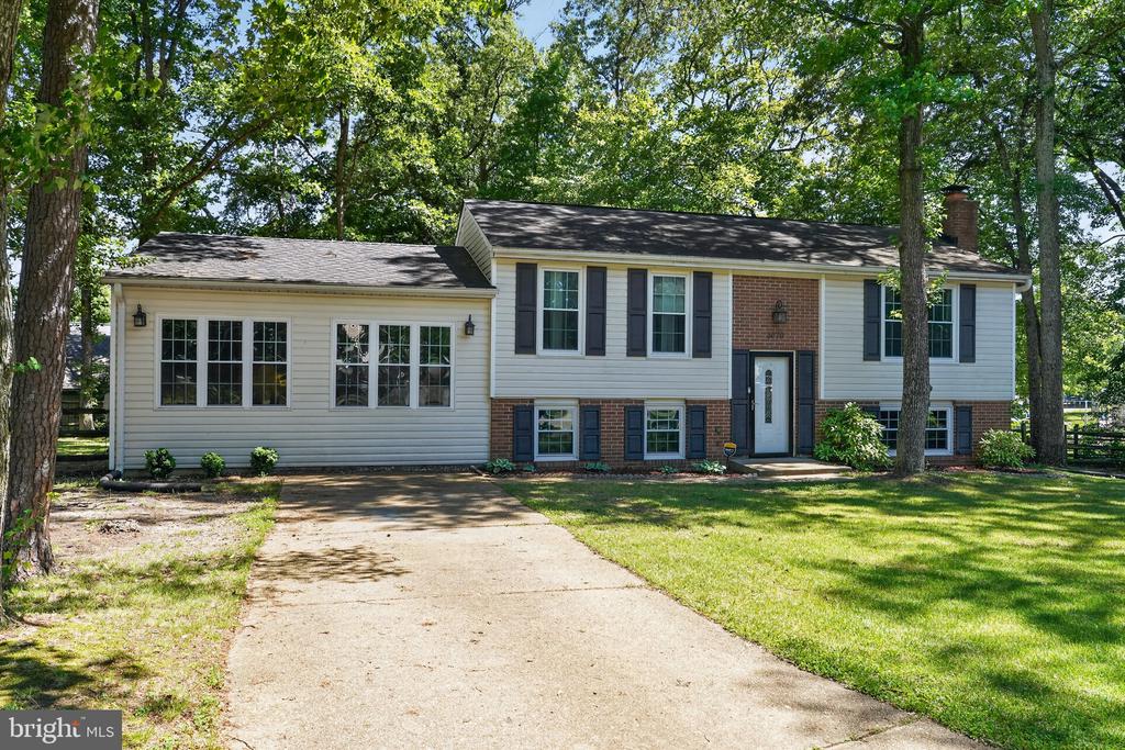 3079 DORSEY COURT