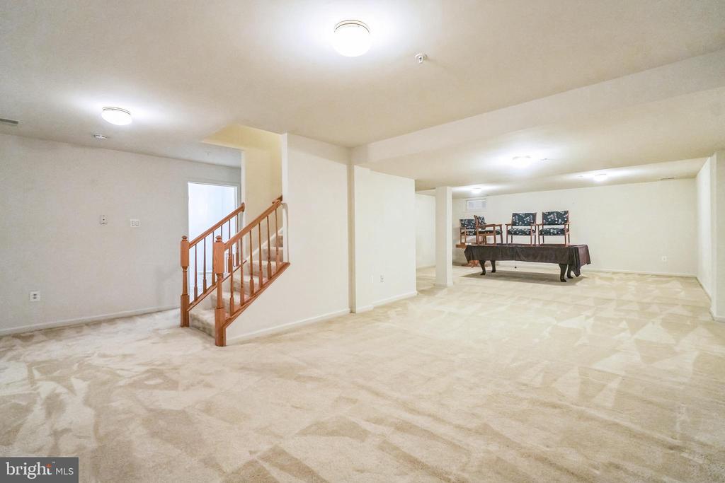 7924 BRIARGLEN DRIVE D