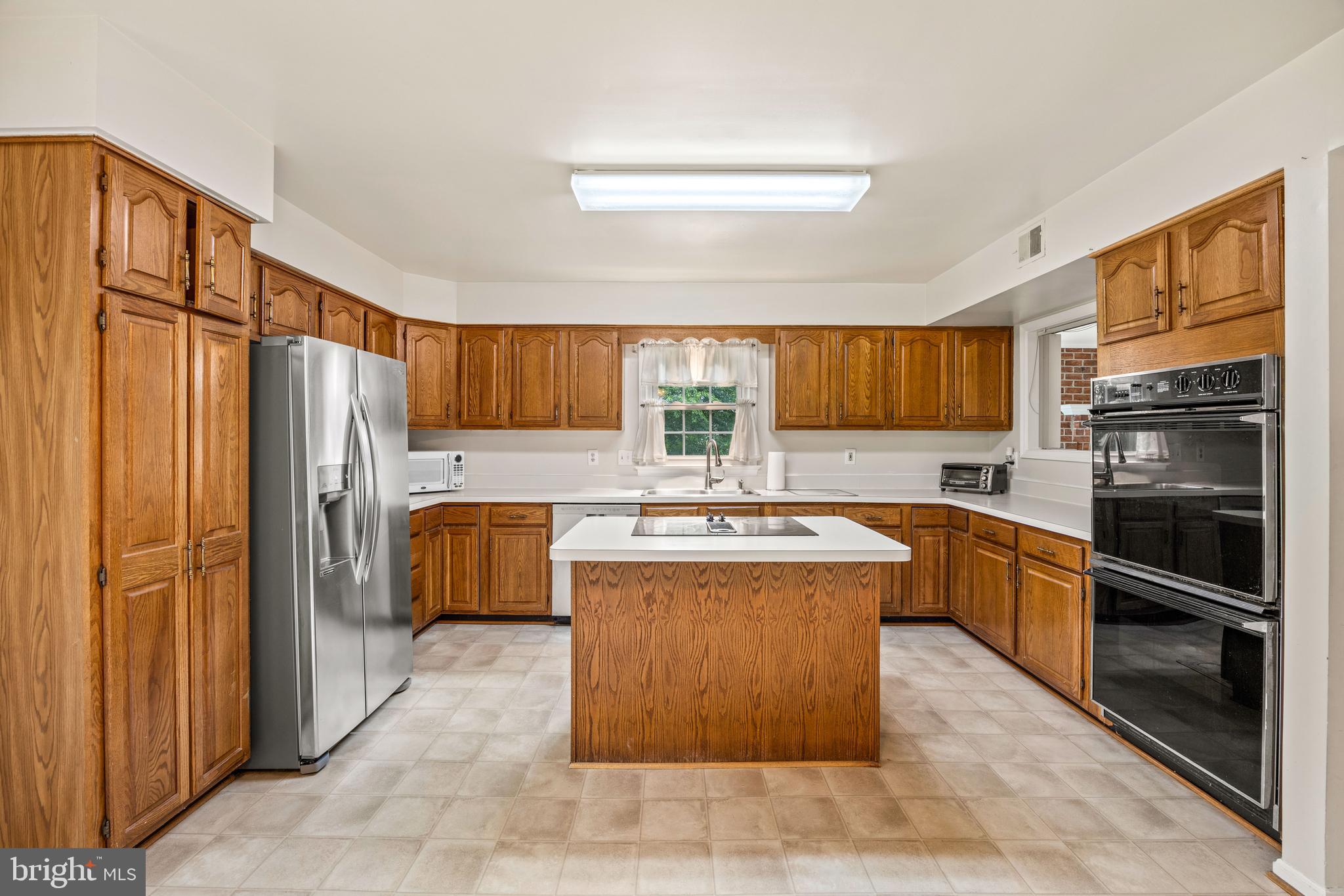 1400 FOGGY GLEN COURT